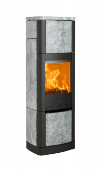 Stor peisovn Scan 65-7 klebersteinsovn svart med varmelagrende kleberstein på sidene