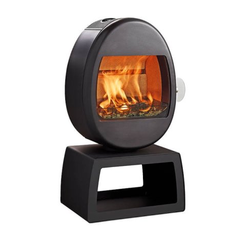 Sort vedovn Scan 66-4 med eggeformet brennkammer på rektangulær base